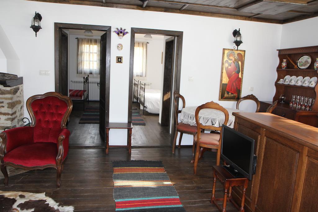 מלון בוז'נצי New Bakalov House חדר תמונה